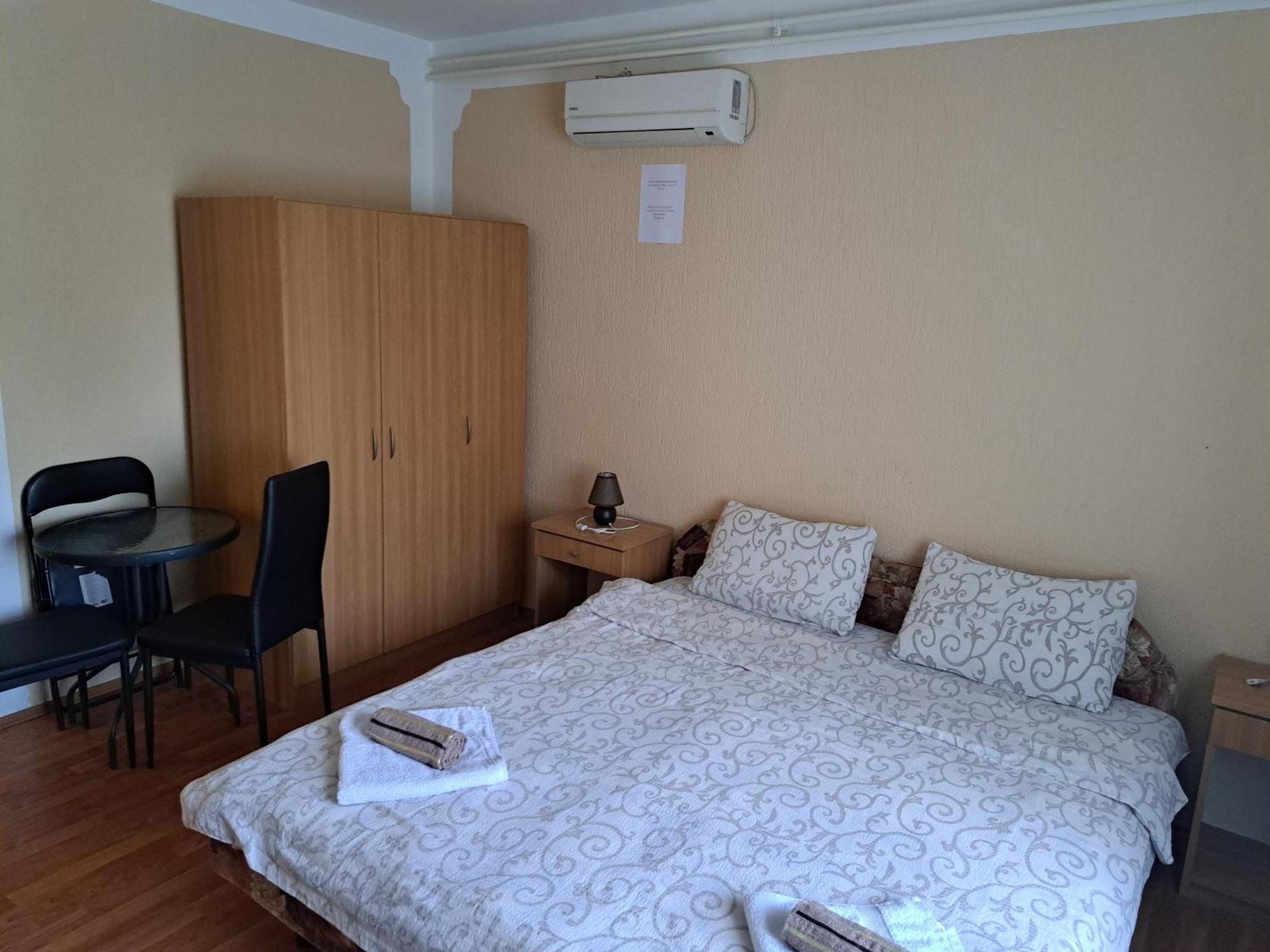 Guesthouse Kristina Palić Exteriör bild