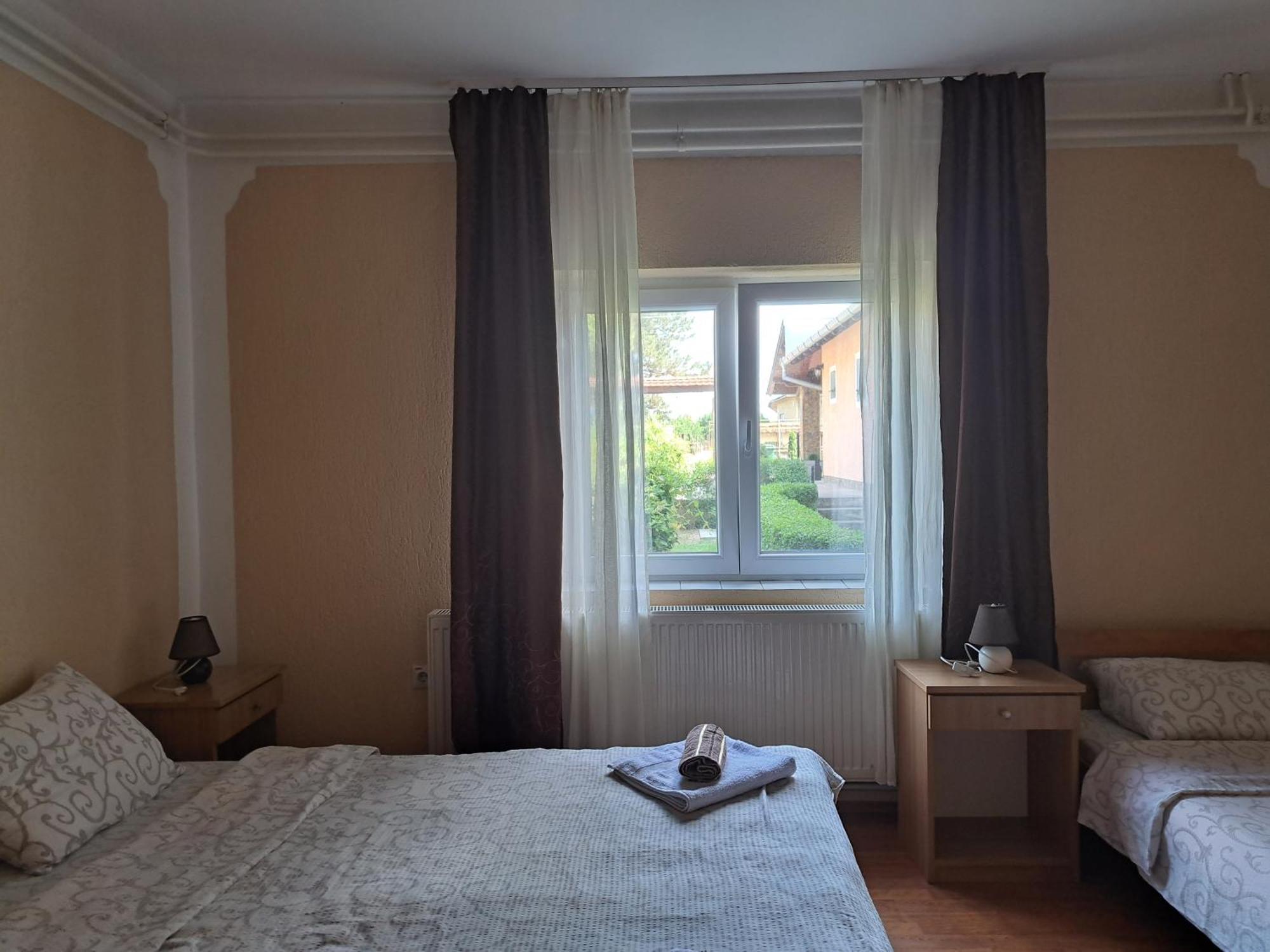Guesthouse Kristina Palić Exteriör bild