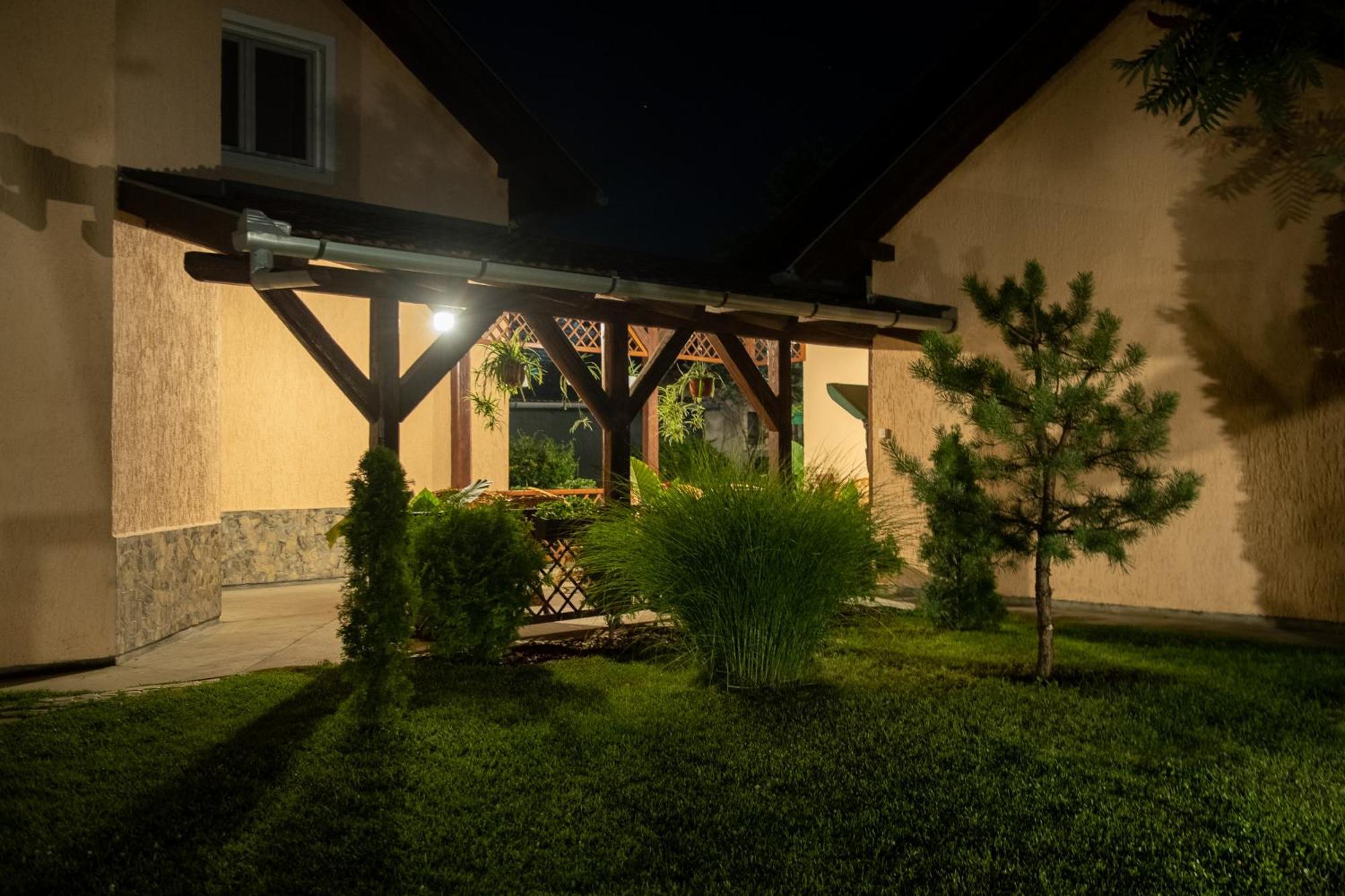 Guesthouse Kristina Palić Exteriör bild