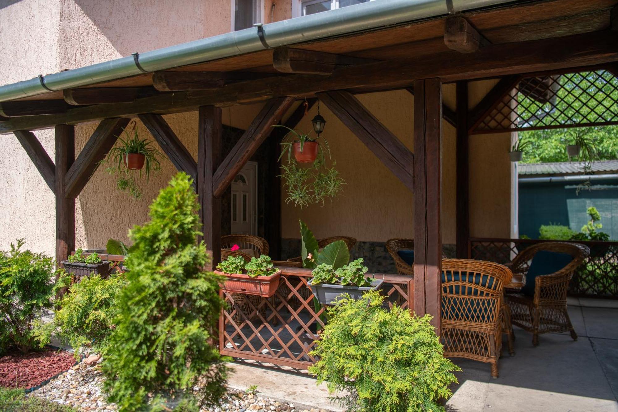 Guesthouse Kristina Palić Exteriör bild