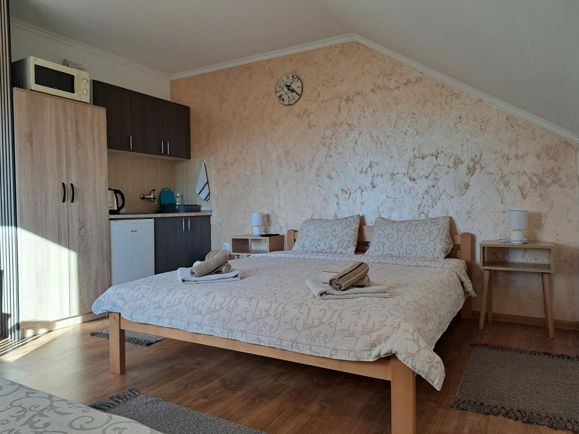 Guesthouse Kristina Palić Exteriör bild